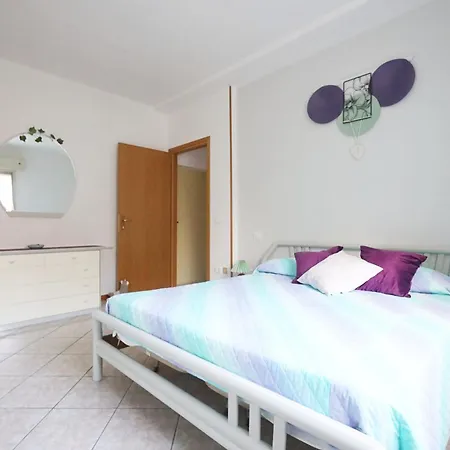 L'uva Fragolina Couette-café Case la Selva