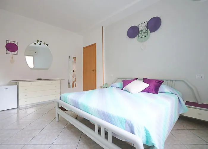 L'uva Fragolina Nocleg ze śniadaniem Case la Selva